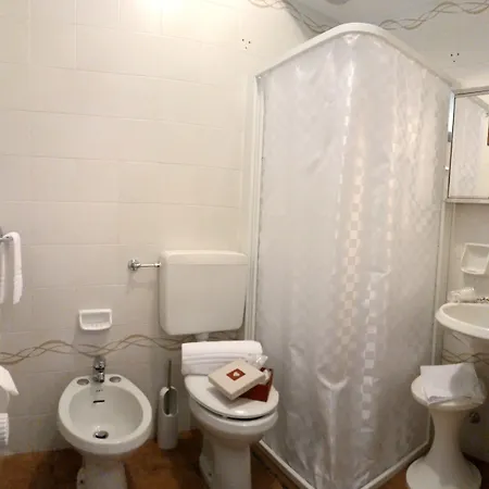 Centro Vacanze Cavallino Opera Nascimbeni 3*