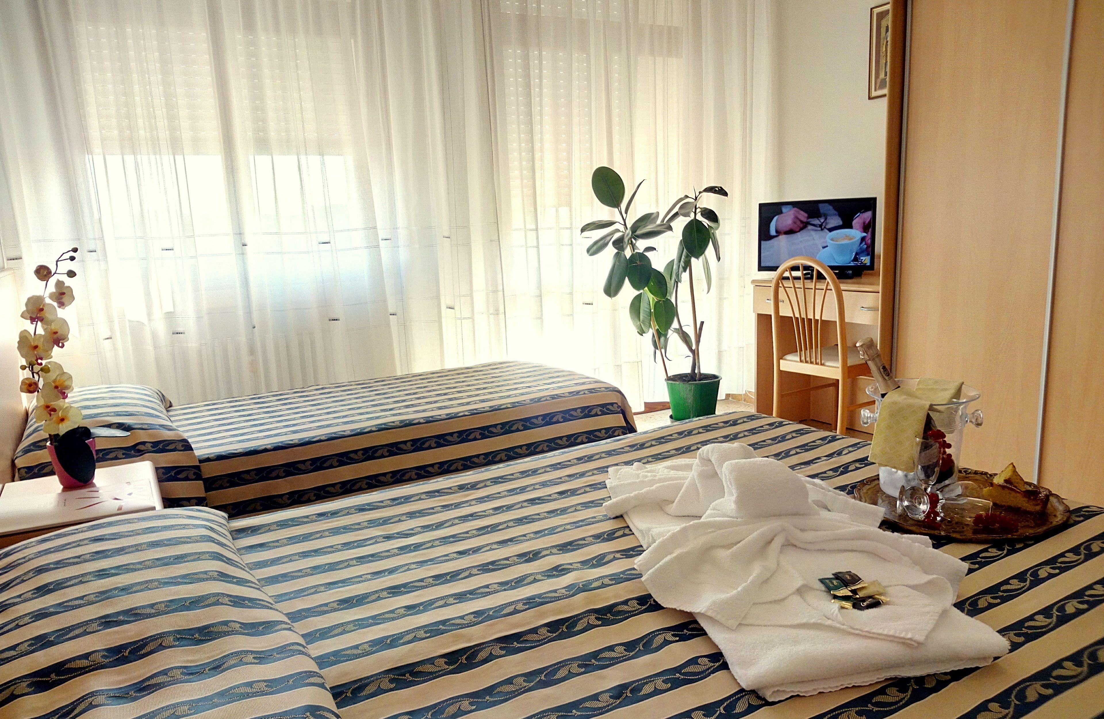 Centro Vacanze Cavallino Opera Nascimbeni Hotel 3*