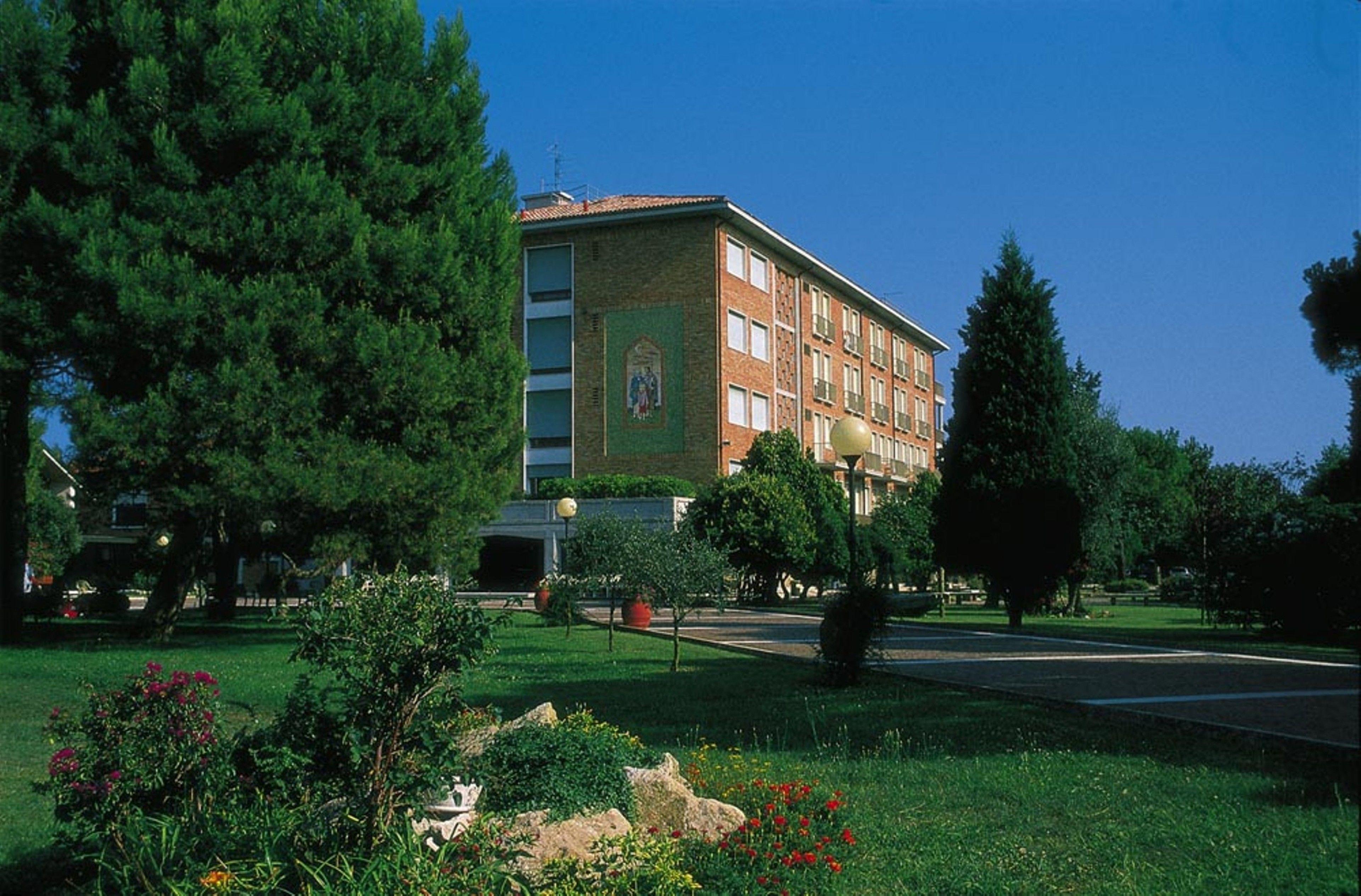 Centro Vacanze Cavallino Opera Nascimbeni 3*